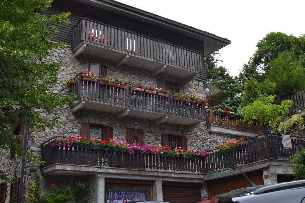 Maison Du Tata Antey-Saint-André Exteriér fotografie
